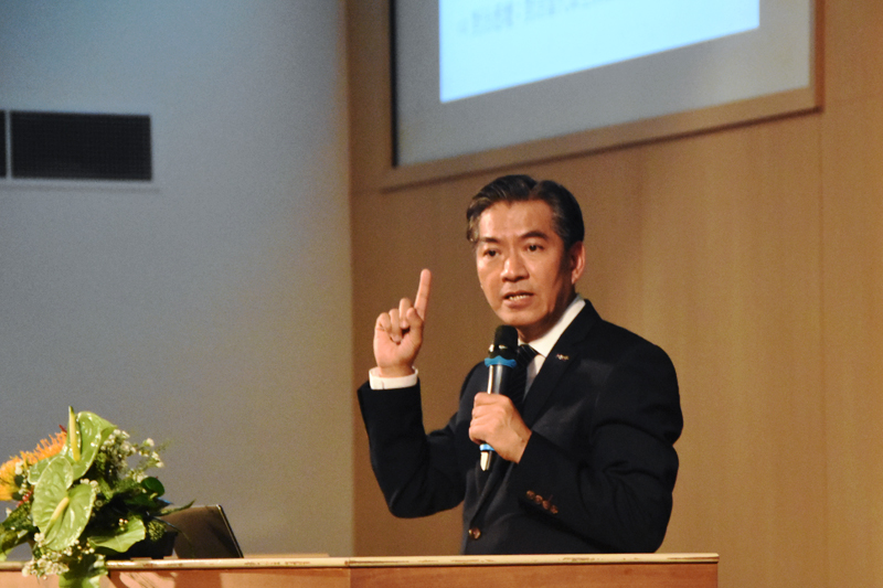 何日生:慈济核心价值 利他度己