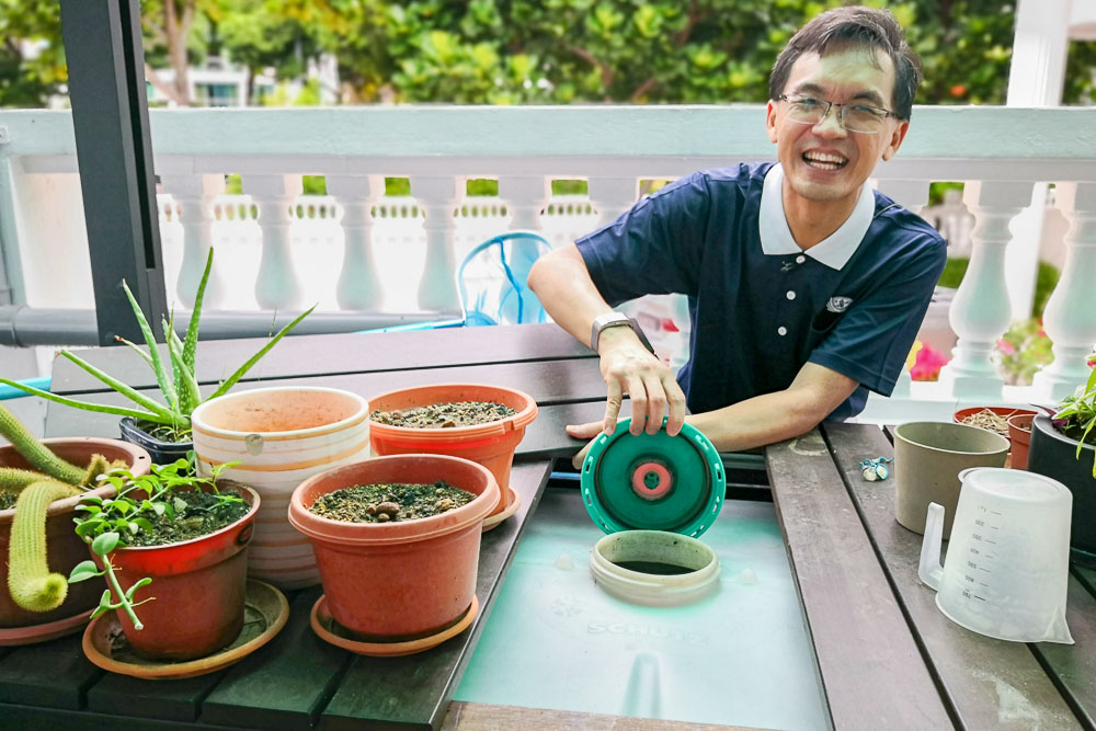 A Doctor Spares No Effort in Conserving the Environment
